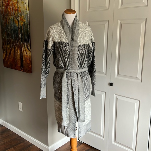 WHBM Gray Fair Isle Cover Up Wrap Sweater - Picture 3 of 10